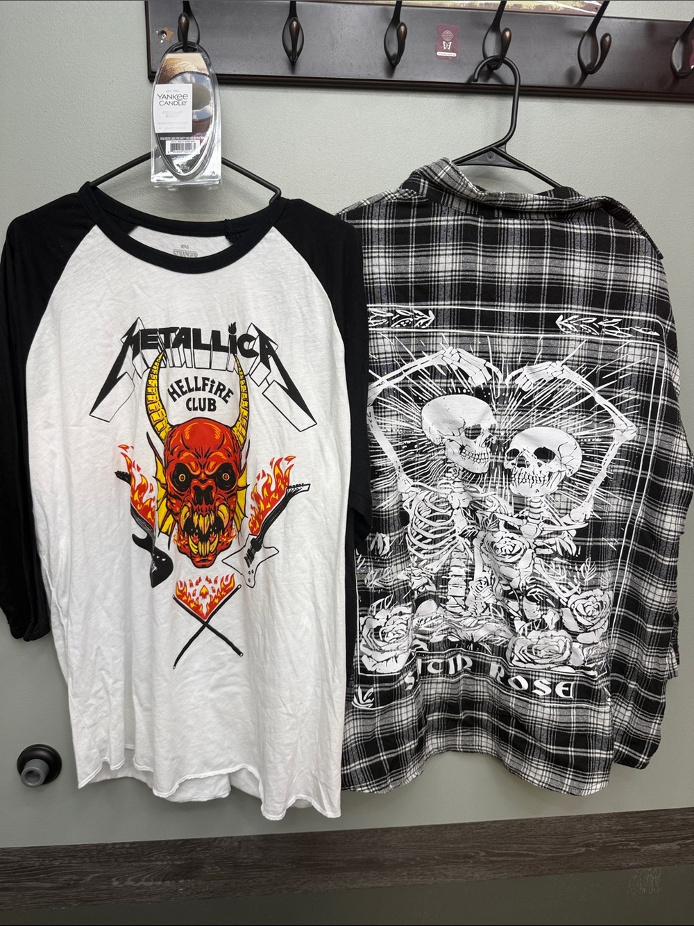 Metallica🔥👹Tee XL+💀 satin🌹Flannel szXL+Yankee wax melts NIP🥥🌊🏖️